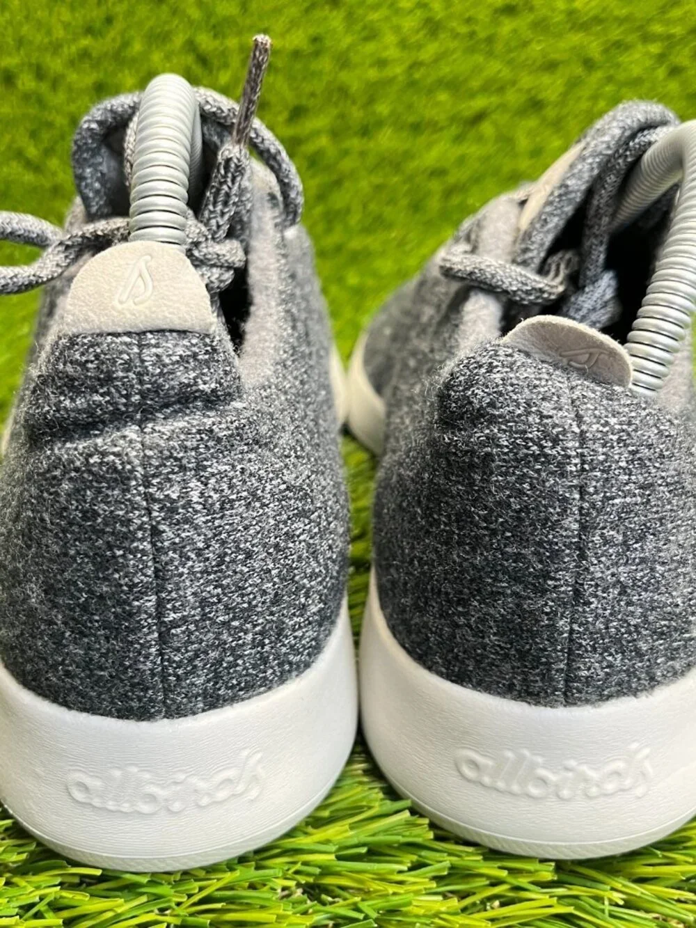Allbirds Wool Runners Womens Size 9 Gray White‎ Athletic Walking Shoes Sneakers